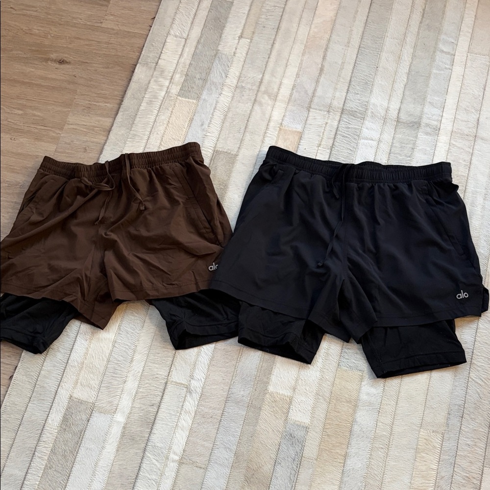 ALO Yoga Men's running 2 in 1 Black and Brown Athletic Shorts- Size M